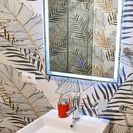 Apartamento 2v1 - Center 1 Tirana