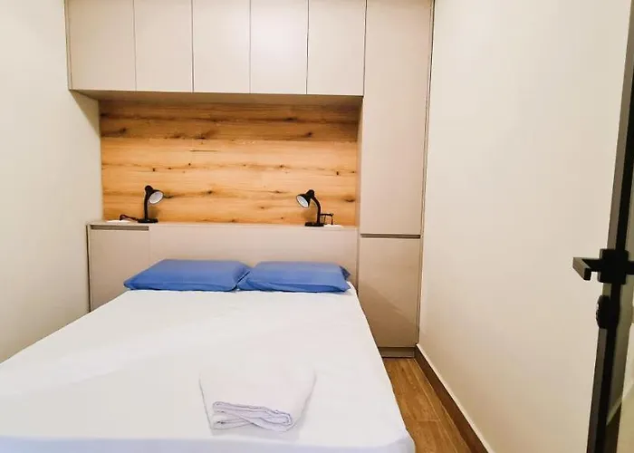 2v1 - Center 1 Тирана