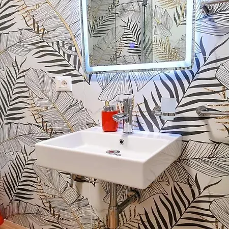 公寓 2v1 - Center 1 *